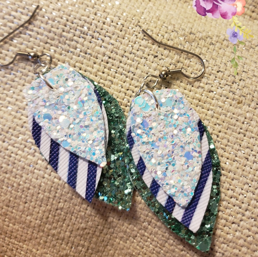 Gorgeous sparkly, 3 layered earrings